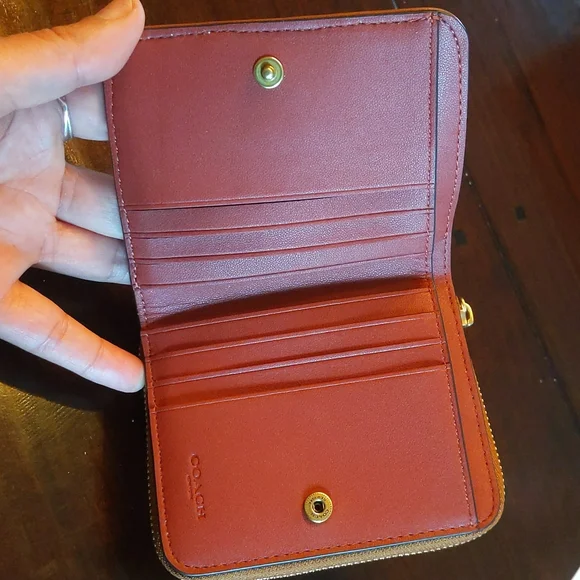 Coach Wallet - Picture 2 of 8